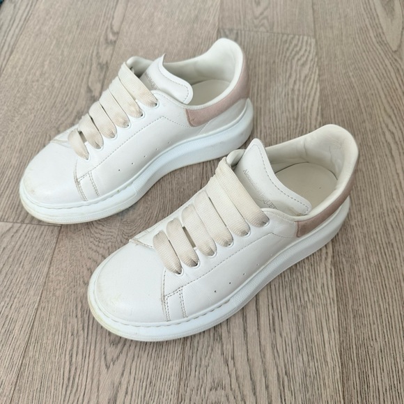 Alexander McQueen Kids 32 Oversized Low-Top Leather Sneakers White & Patchouli - Picture 6 of 8